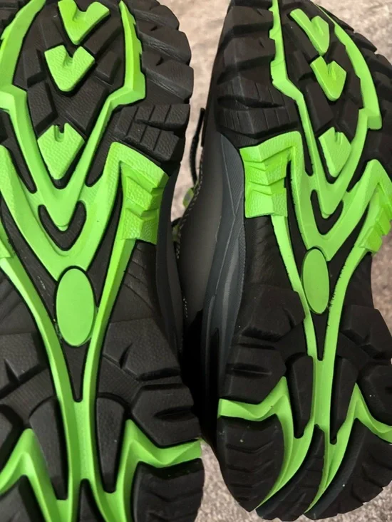 Boy Safety Sneakers Size 5.5’Black Gray Neon Green Lace Up Rugged Athletic Shoes - Picture 8 of 11